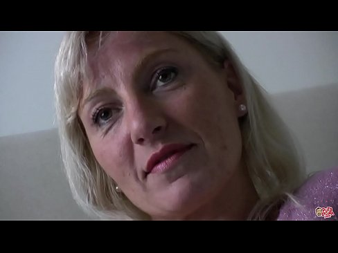 ❤️ D'Mamm, déi mir all gefuckt hunn ... Dame, behuelen Iech! ❤️ Pornovideo bei eis